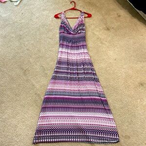 Comfy, stretchy maxi dress with vibrant colors and breathable fabric!